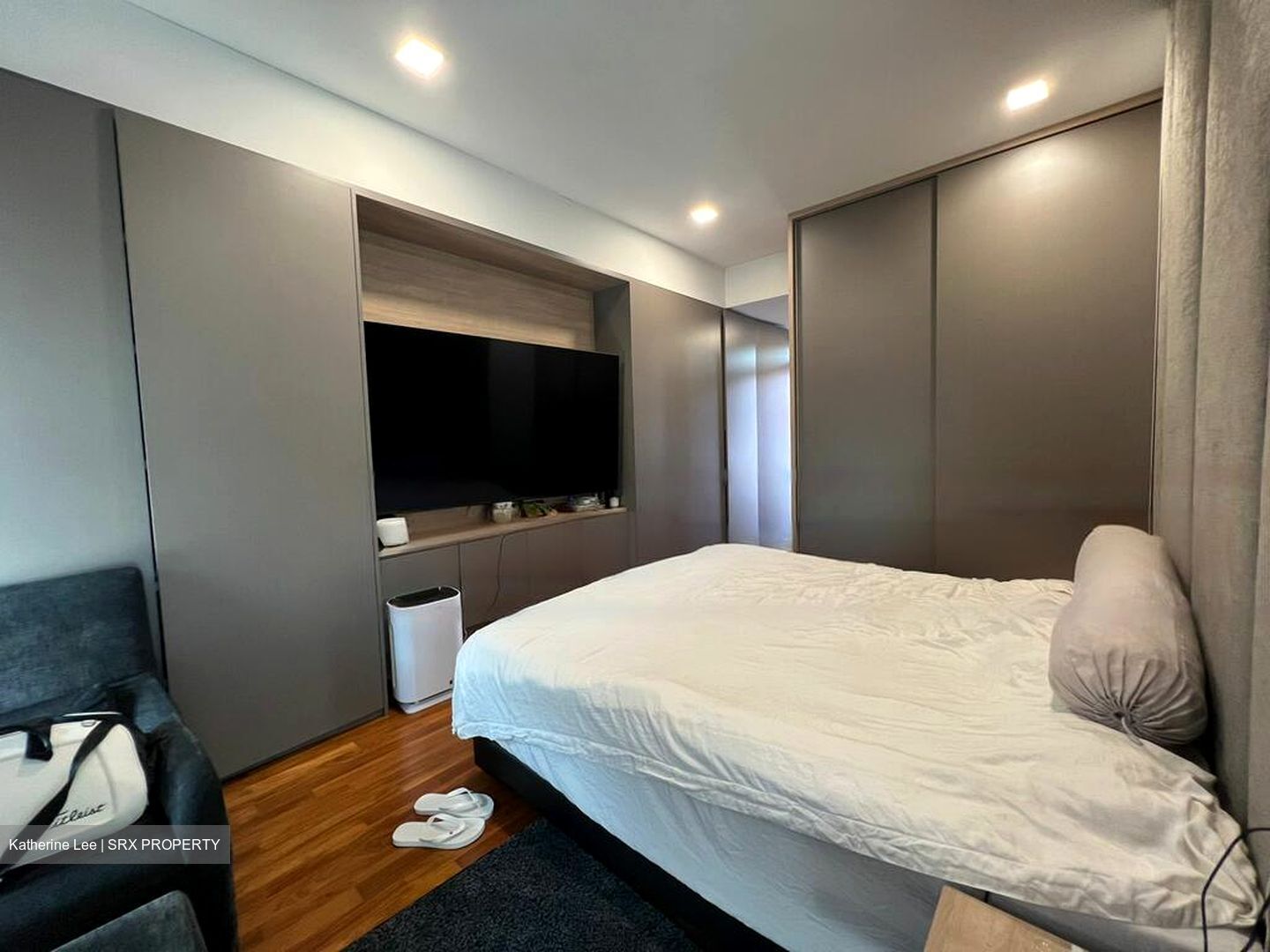 Stratton Green (D28), Terrace #472979131